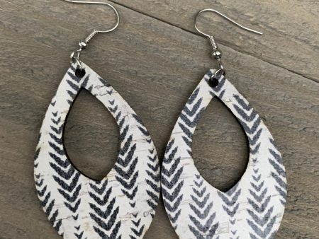 Black and White Chevron Cork Teardrop Earring Online Hot Sale