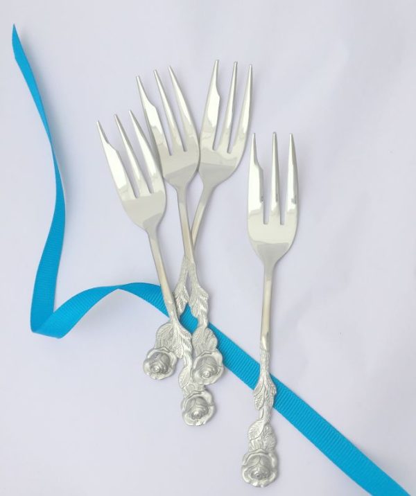 Rose Stainless Steel Pastry Fork, set of 4, 5.5 inches long For Sale