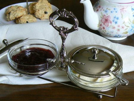 Jam and Cream Server- 2 Bowls Fashion